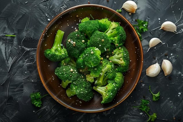 Top 10 loại rau không chứa tinh bột giúp đẩy nhanh tốc độ giảm cân